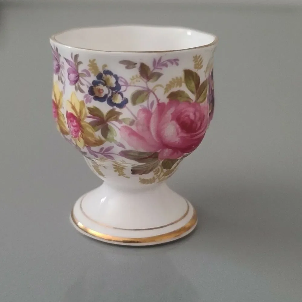 Royal Albert | SERENA Floral Design Vintage painted Egg Cup RARE VINTAGE